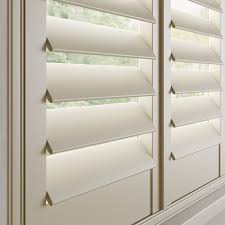 https://shadetheview.com/hardwood-polycarbonate-shutters-in-pensacola-fl/